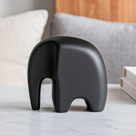 Escultura Elefante Minimalista em Cerâmica Fosca Decorativa - Black - Imagem 2